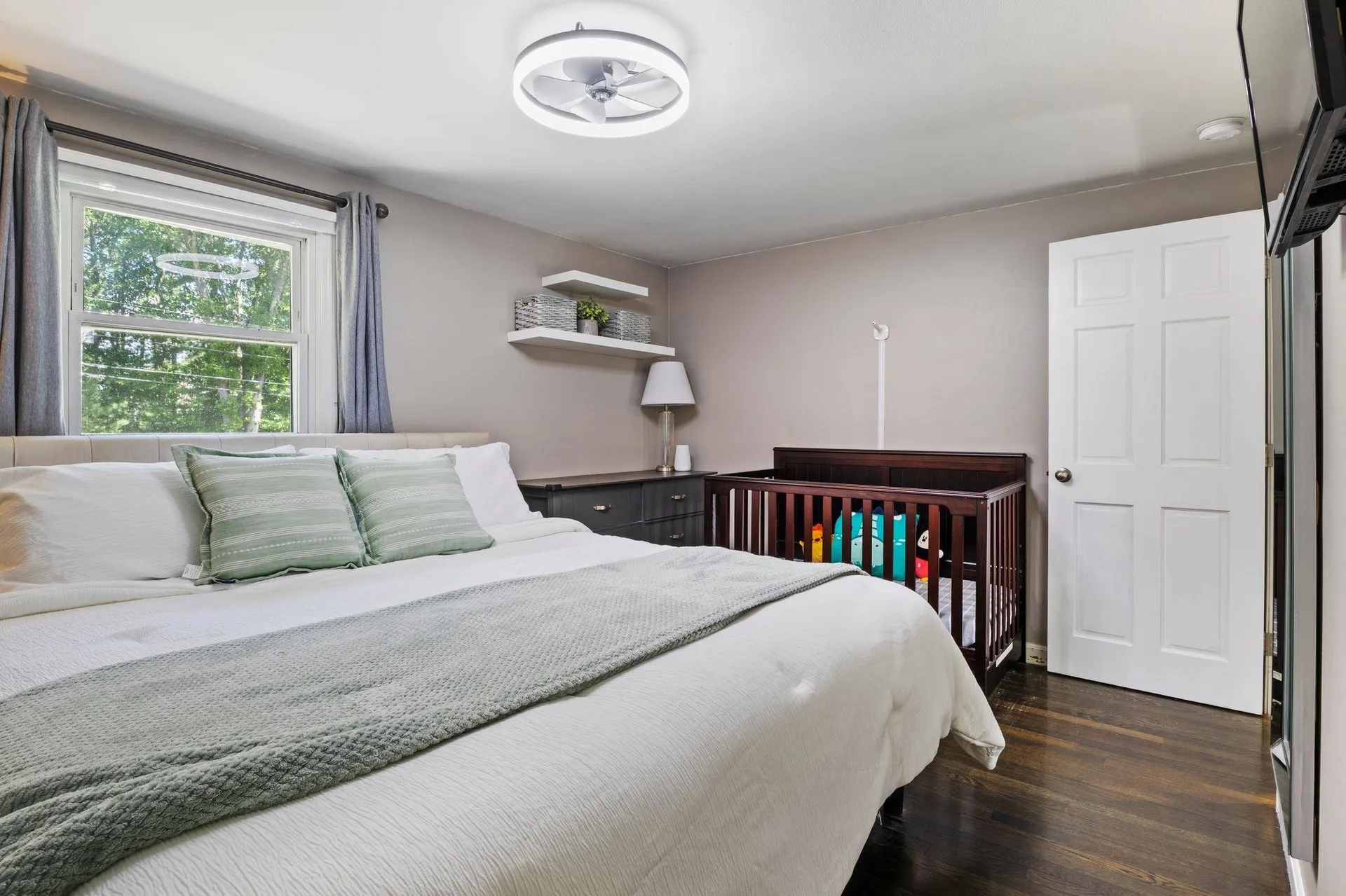 8 Diana Road Derry NH 03038