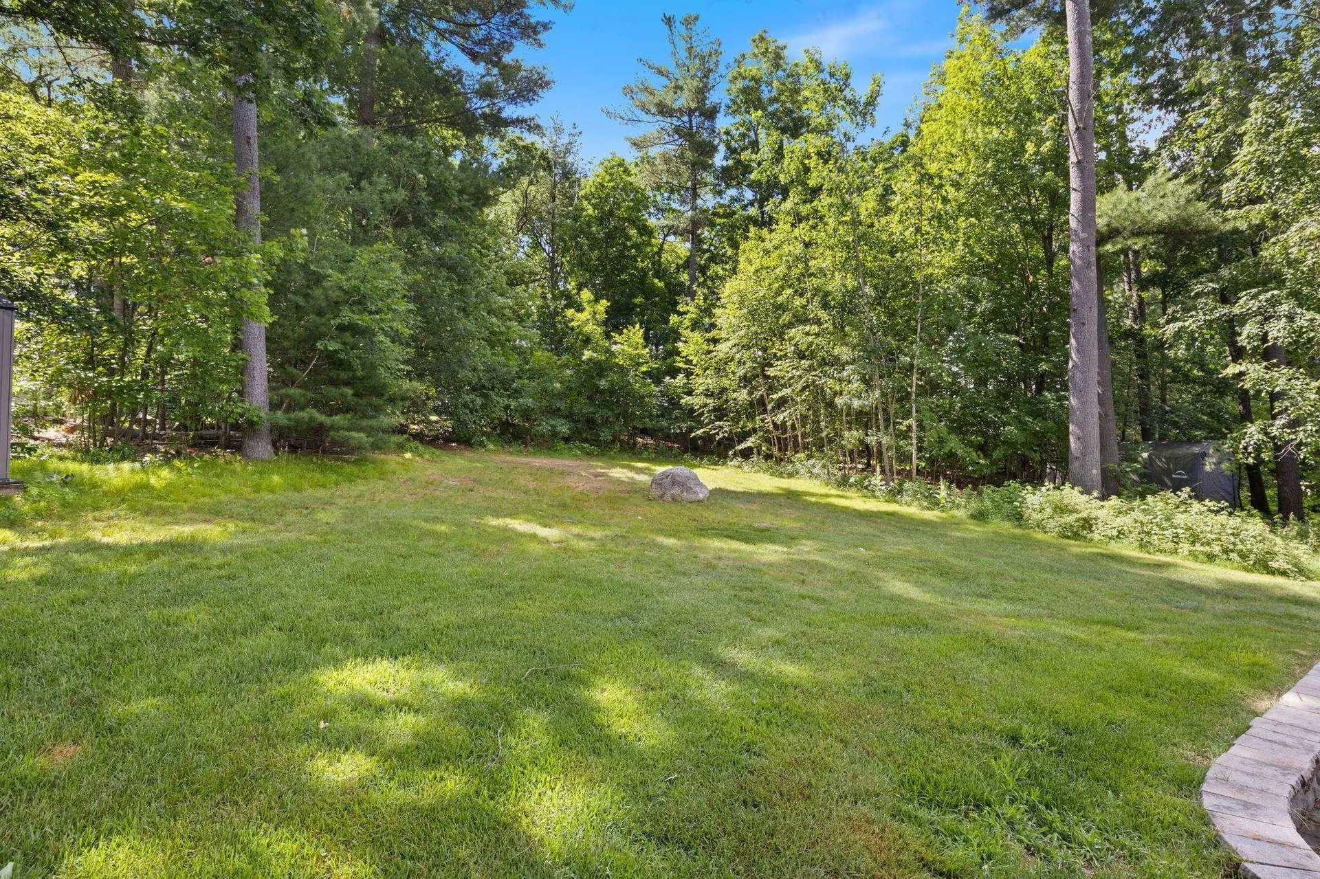 8 Diana Road Derry NH 03038