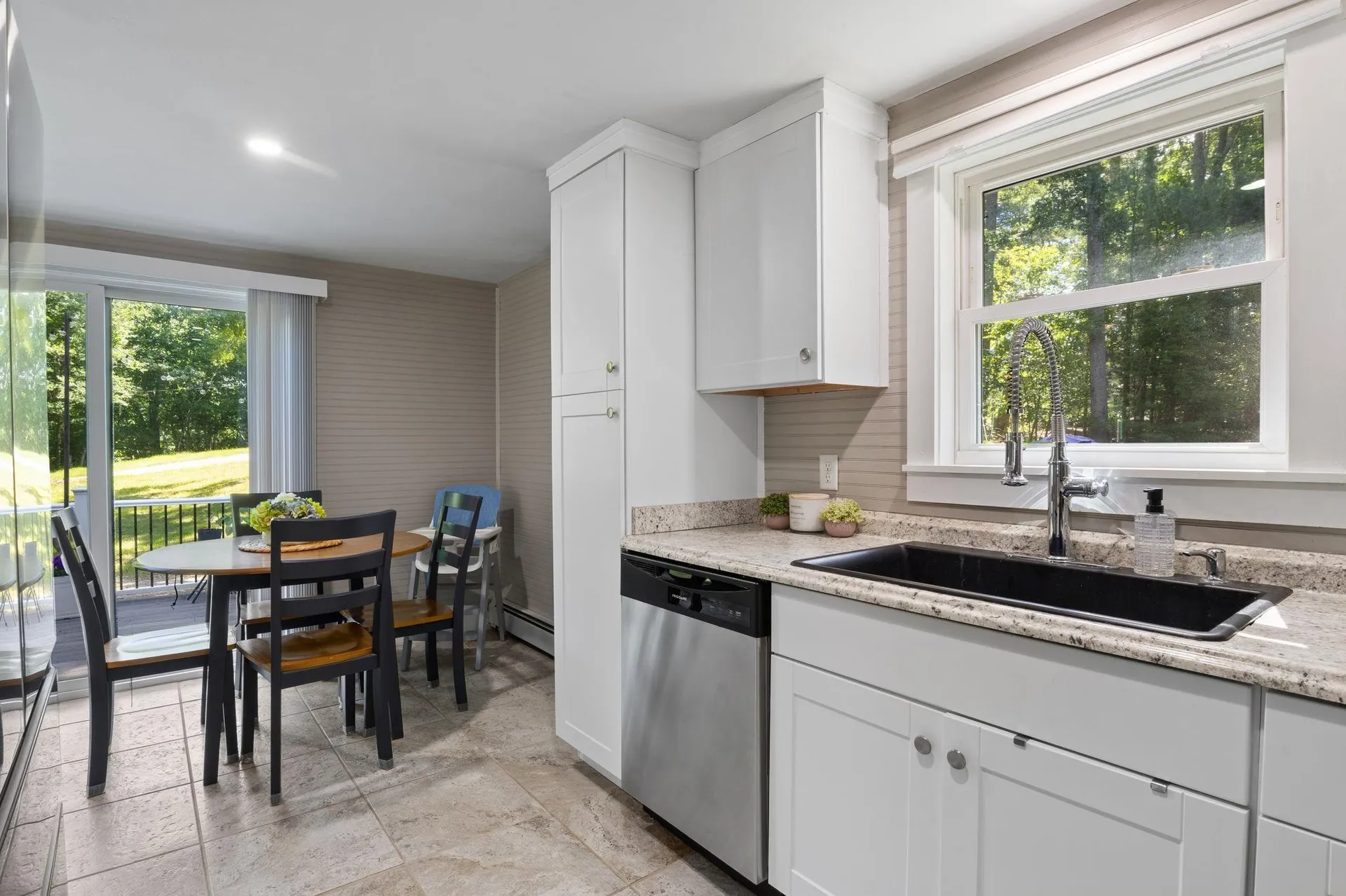 8 Diana Road Derry NH 03038