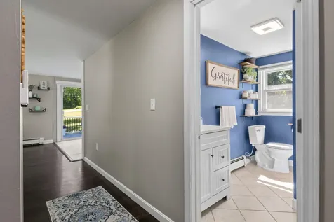 8 Diana Road Derry NH 03038