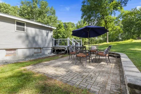 8 Diana Road Derry NH 03038