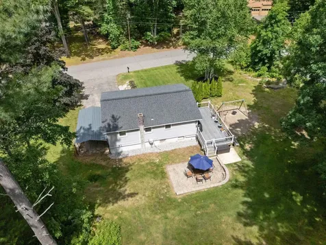 8 Diana Road Derry NH 03038