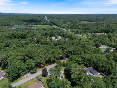 8 Diana Road Derry NH 03038