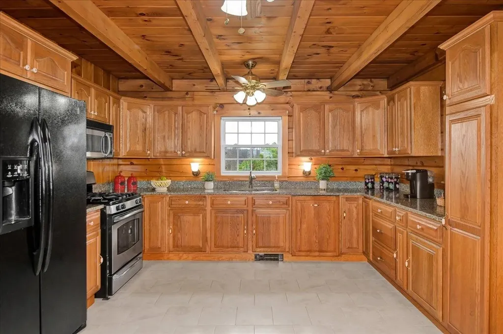 66 Poor Farm Road Alburgh VT 05440