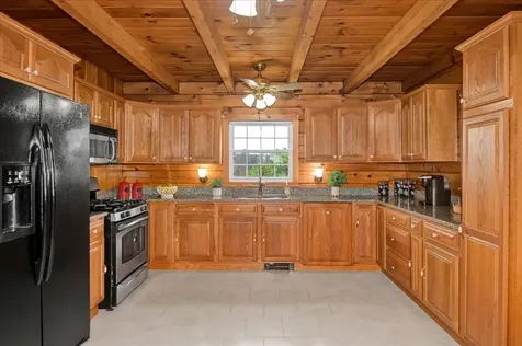 66 Poor Farm Road Alburgh VT 05440