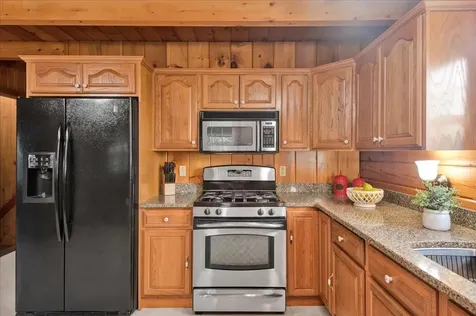 66 Poor Farm Road Alburgh VT 05440