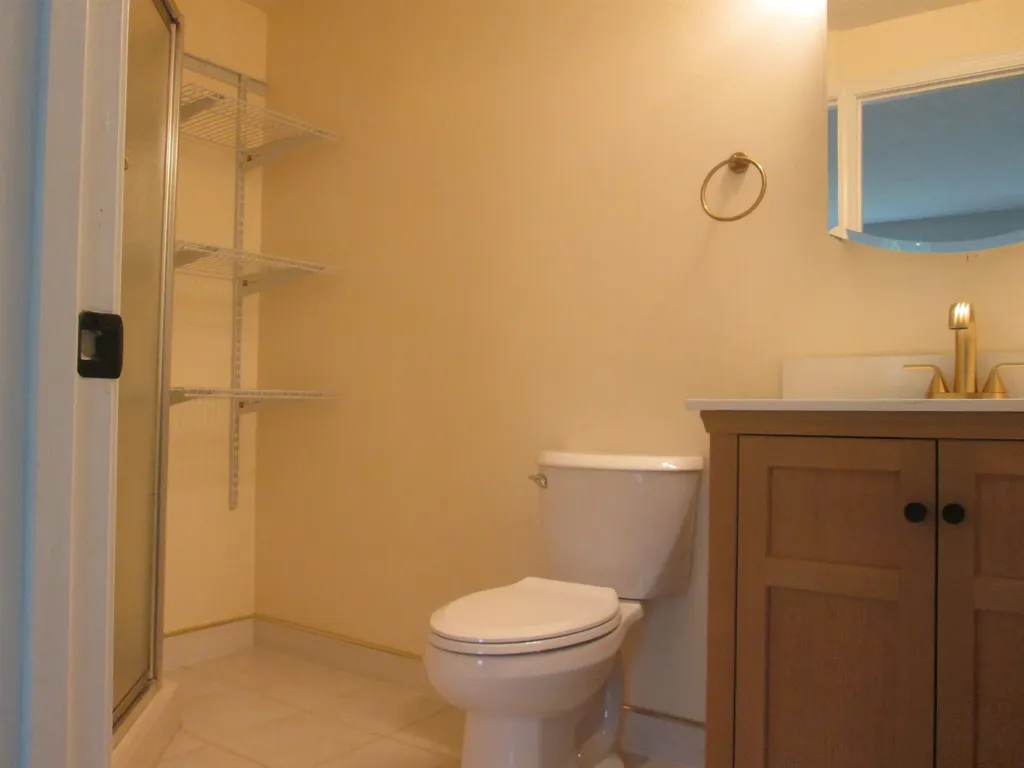 48 Ramsgate Ridge Nashua NH 03063