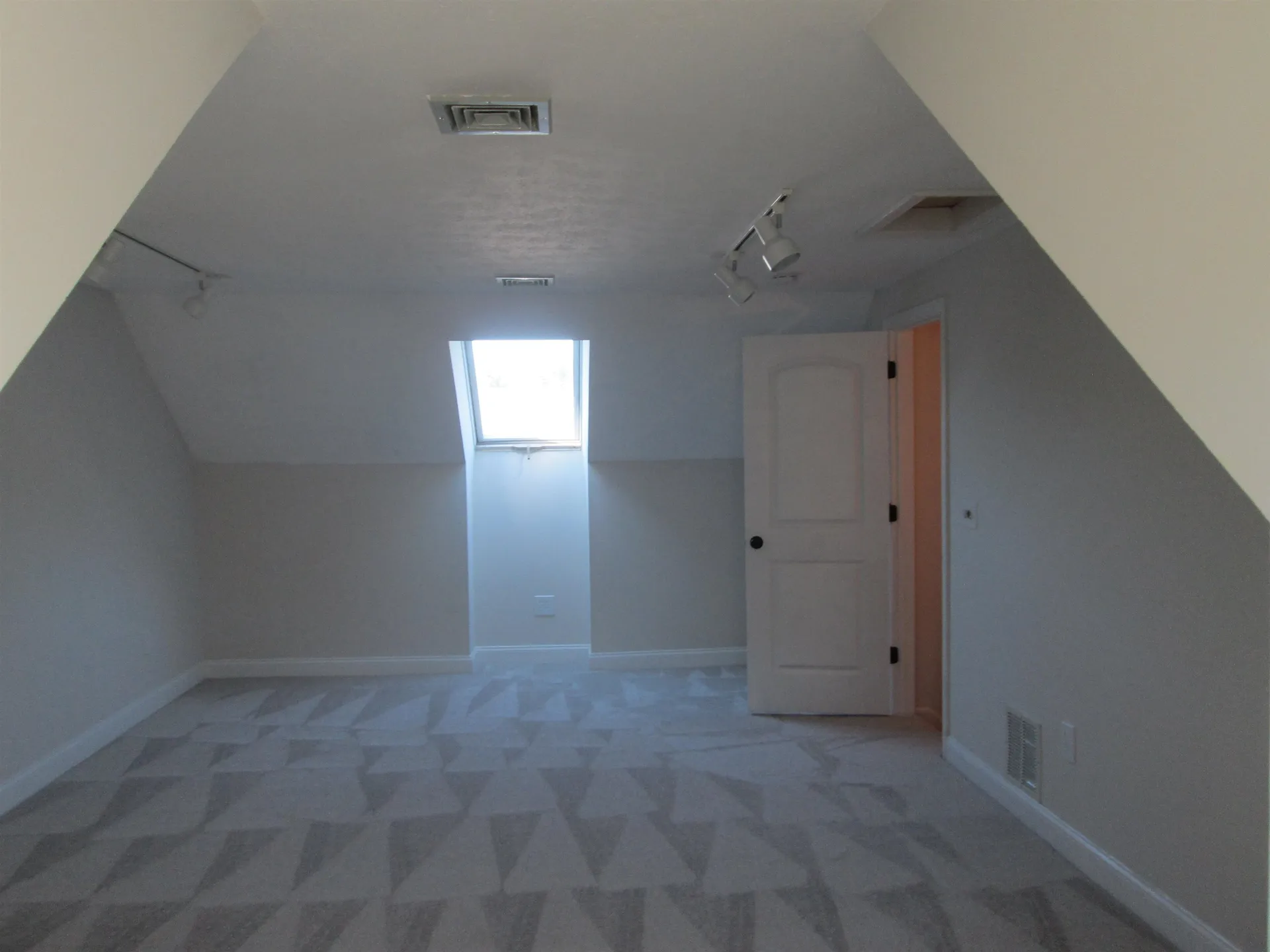 48 Ramsgate Ridge Nashua NH 03063