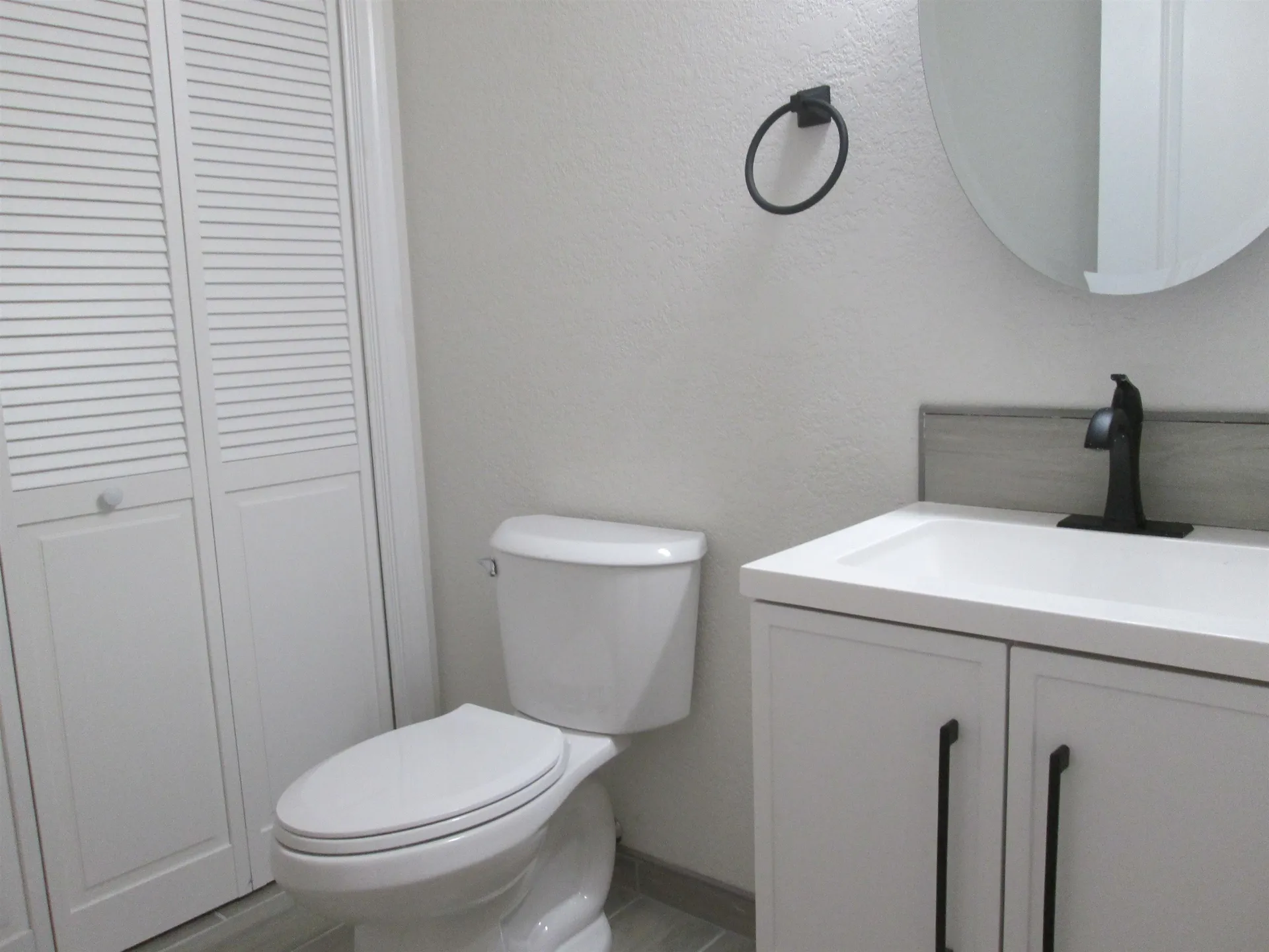 48 Ramsgate Ridge Nashua NH 03063