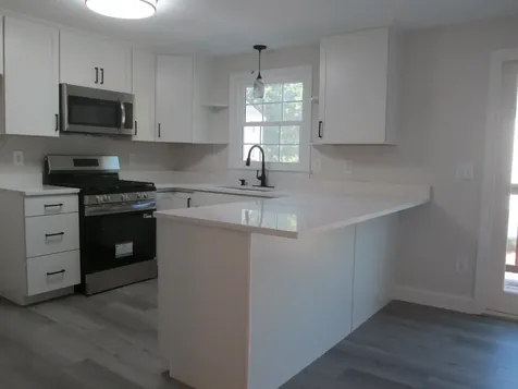 48 Ramsgate Ridge Nashua NH 03063
