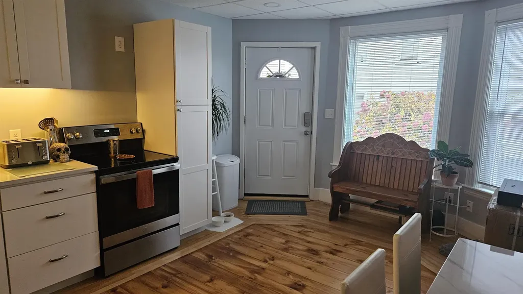 637 Harvard Street Manchester NH 03103