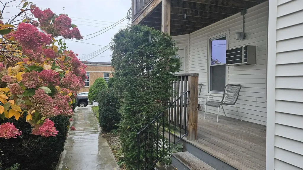 637 Harvard Street Manchester NH 03103