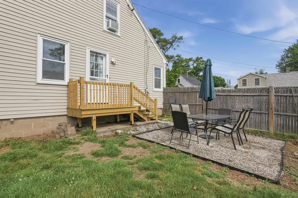 40 Mcguigan Avenue Manchester NH 03103