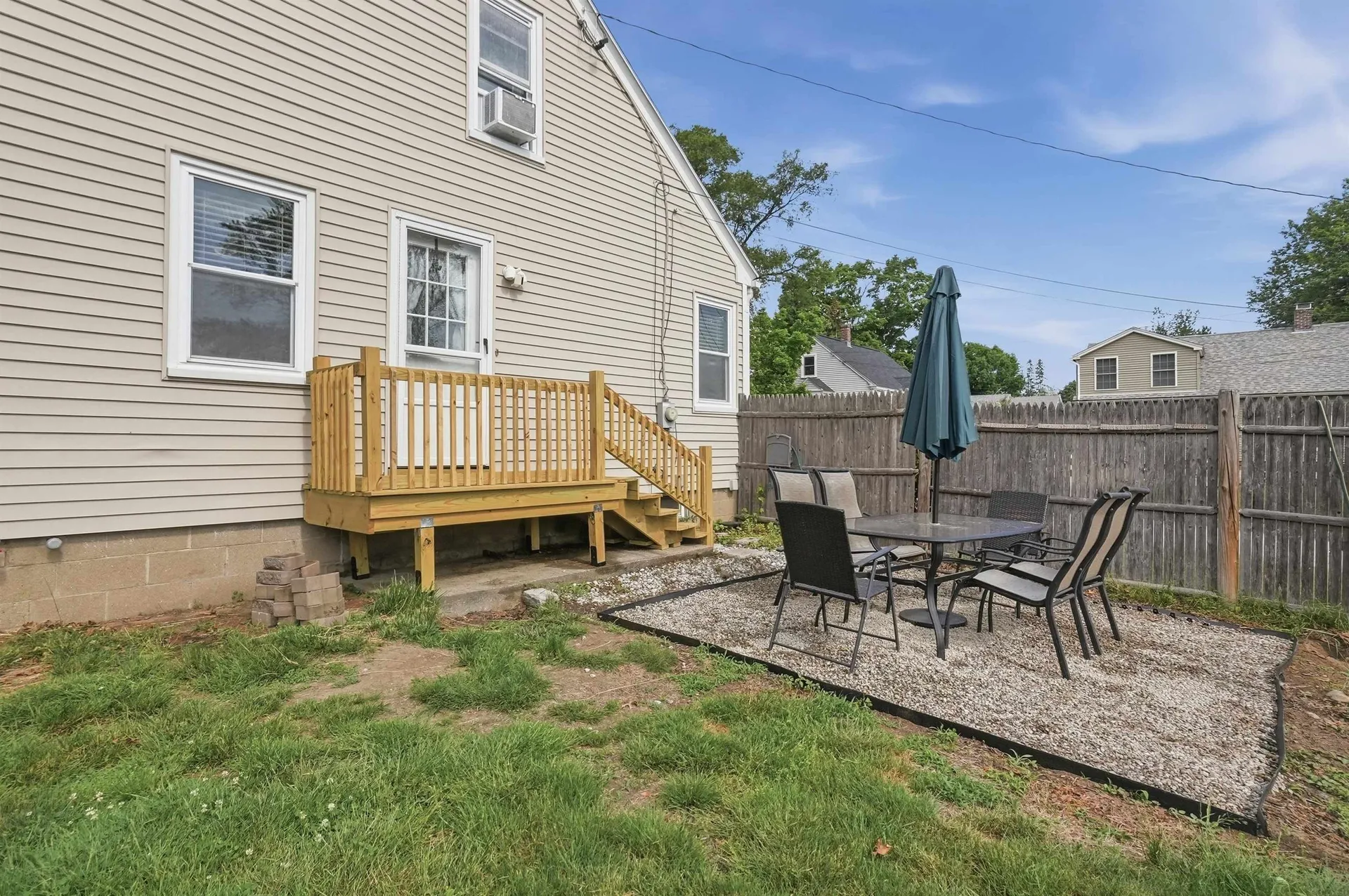 40 Mcguigan Avenue Manchester NH 03103