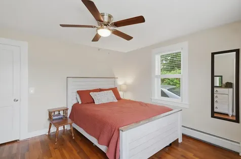 40 Mcguigan Avenue Manchester NH 03103