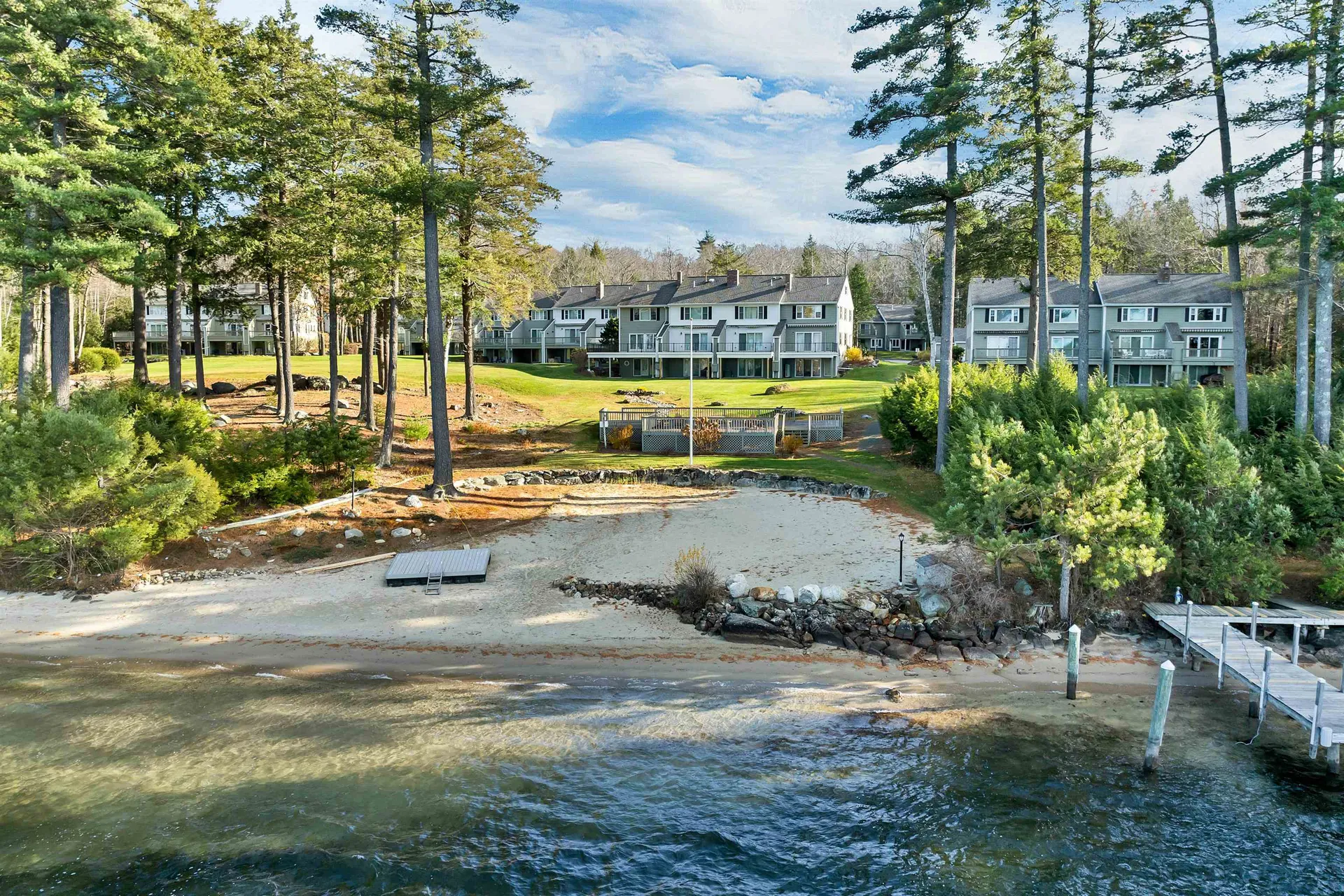 40-24 Harbor Way Wolfeboro NH 03894
