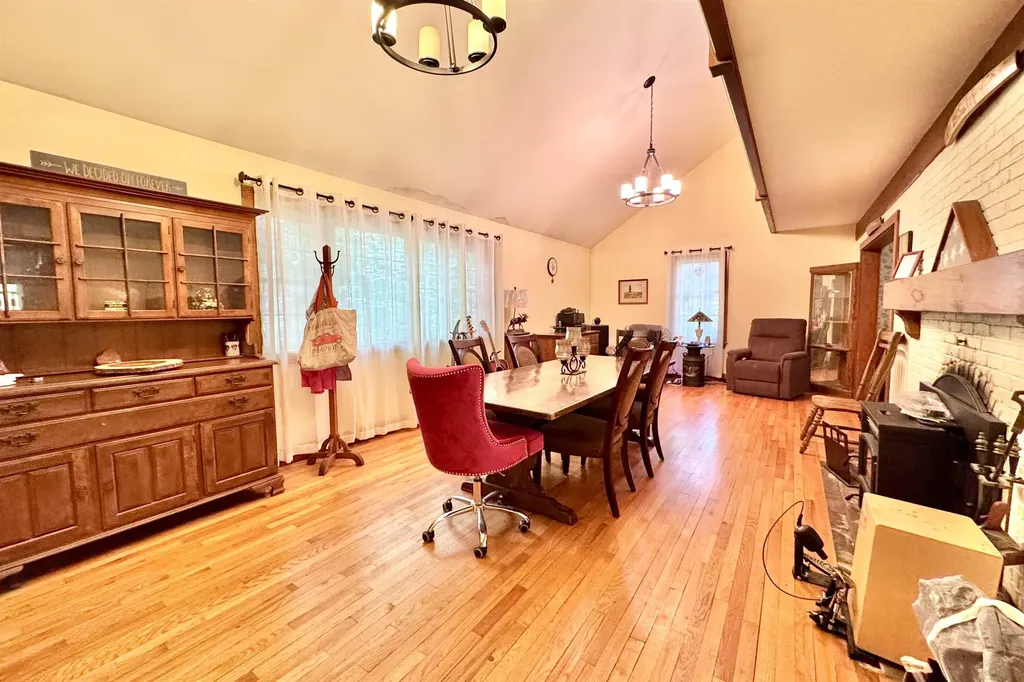 60 Abbot Hill Acres Road Wilton NH 03086