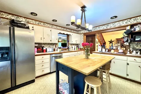 60 Abbot Hill Acres Road Wilton NH 03086