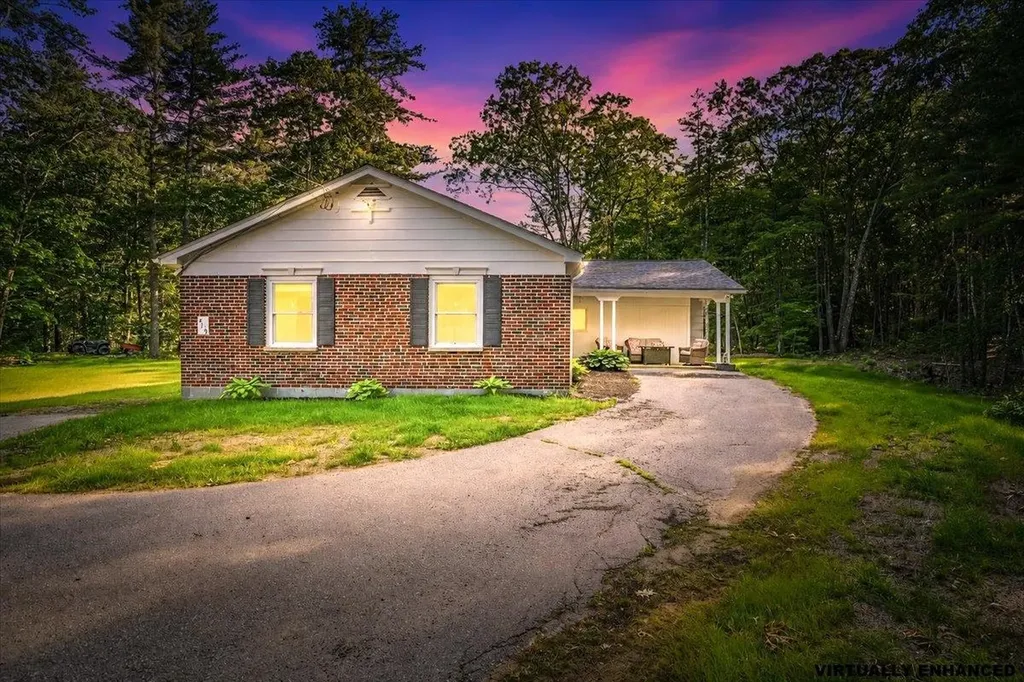 319 Windham Road Pelham NH 03076