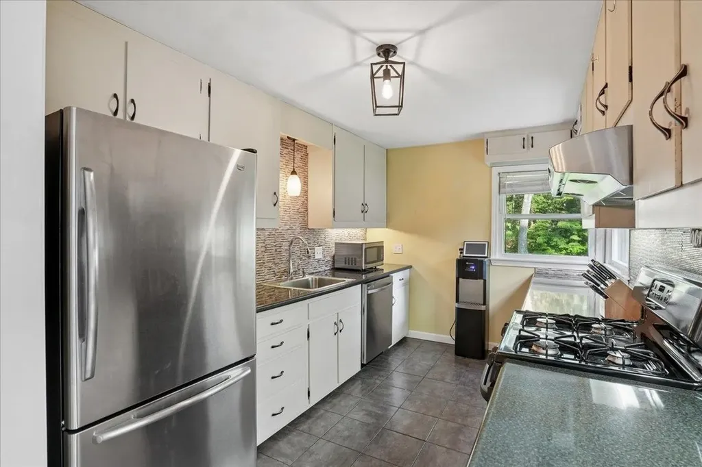 319 Windham Road Pelham NH 03076