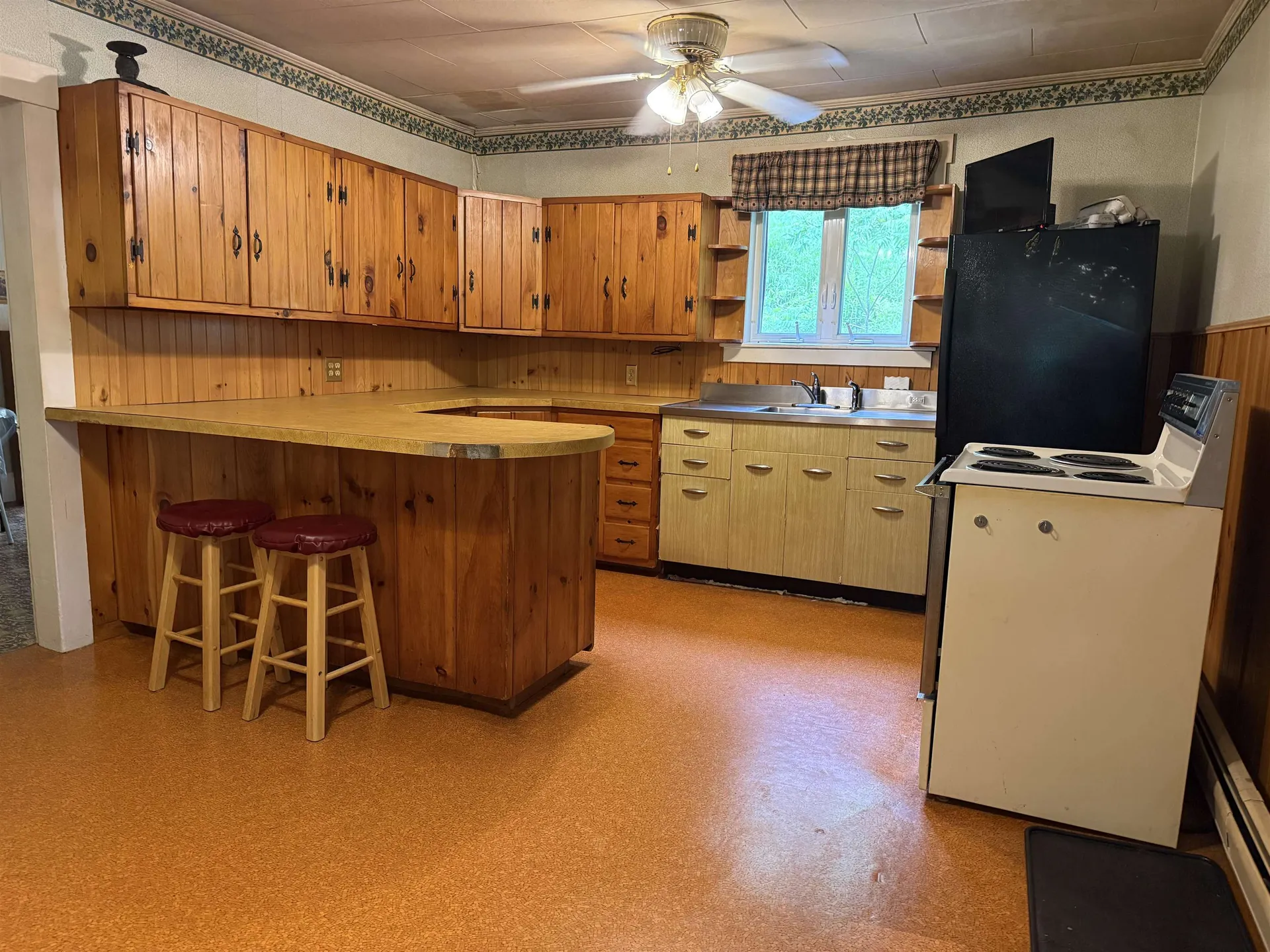 159 Stone Road Ryegate VT 05069