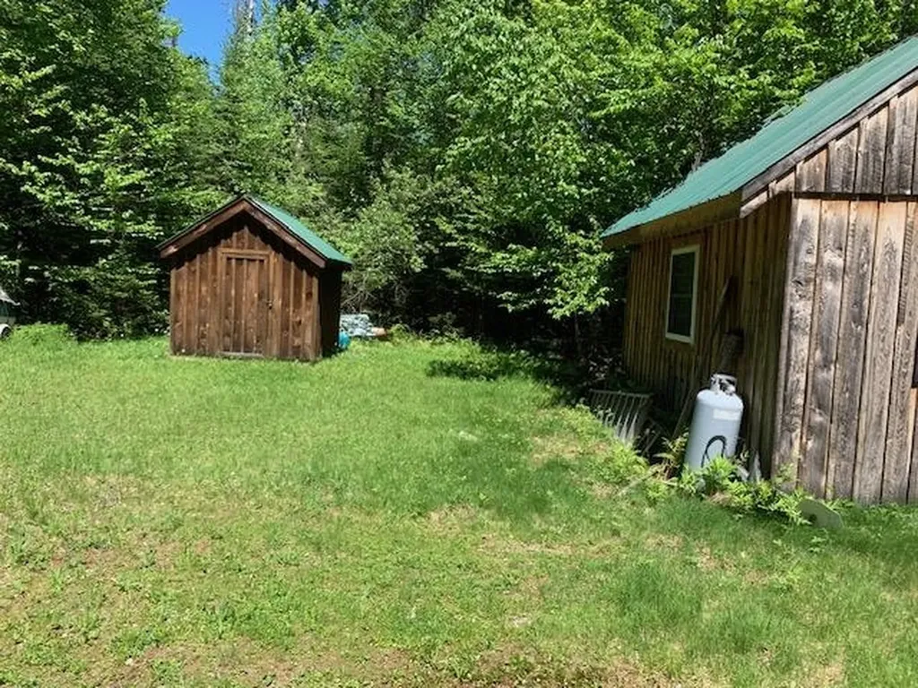 64 Wildcat Drive Pittsburg NH 03592