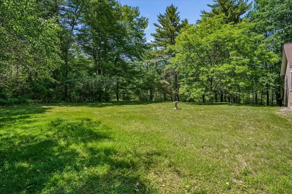 58 Joanne Drive Hooksett NH 03106