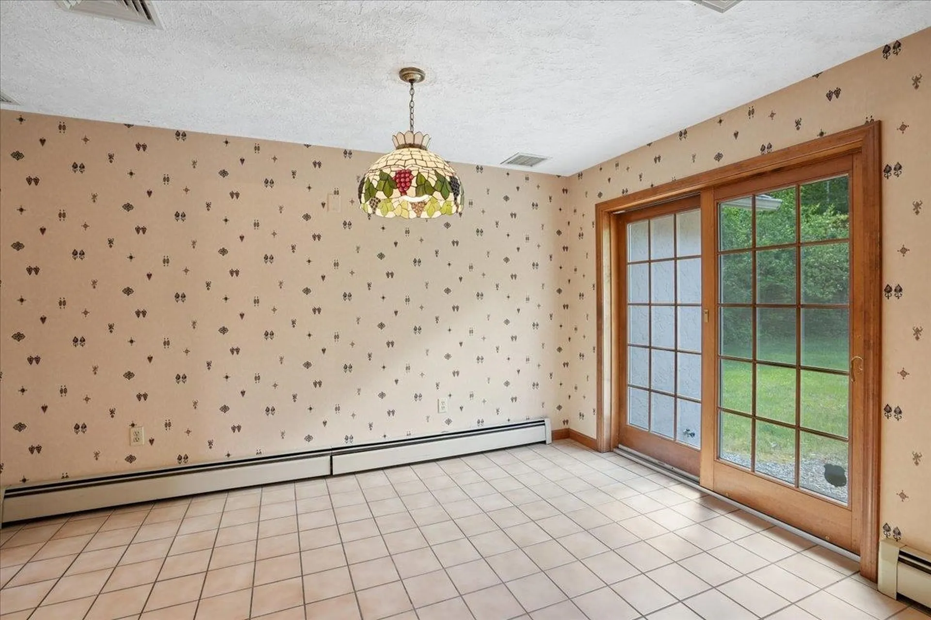 58 Joanne Drive Hooksett NH 03106
