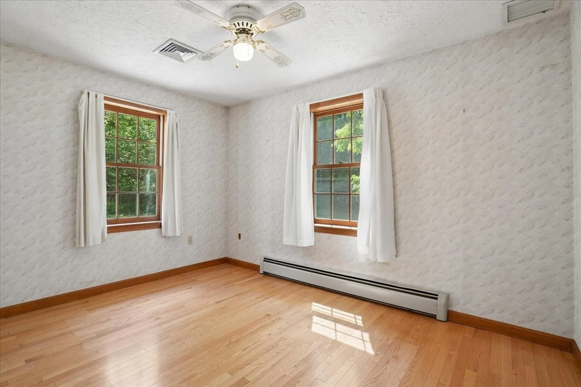 58 Joanne Drive Hooksett NH 03106