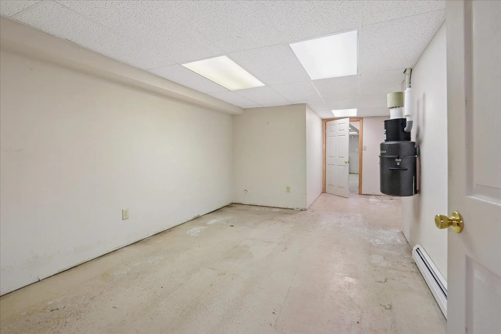 58 Joanne Drive Hooksett NH 03106