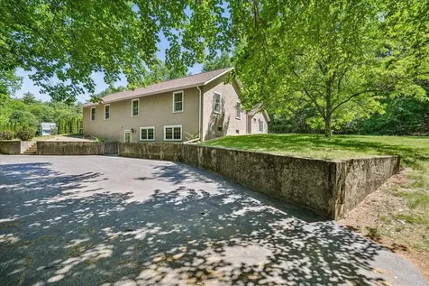 58 Joanne Drive Hooksett NH 03106