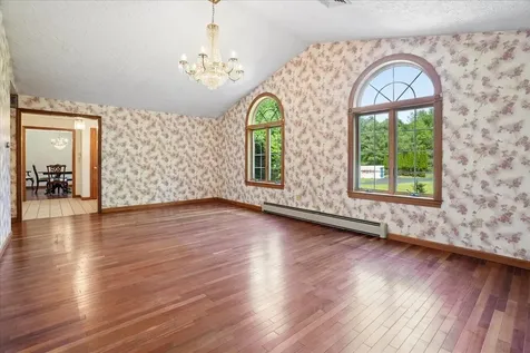 58 Joanne Drive Hooksett NH 03106