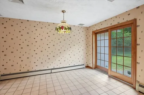 58 Joanne Drive Hooksett NH 03106