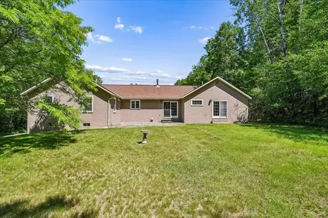 58 Joanne Drive Hooksett NH 03106
