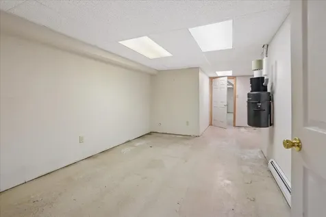 58 Joanne Drive Hooksett NH 03106