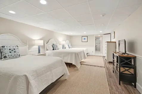 122 Pipers Point Alton NH 03809