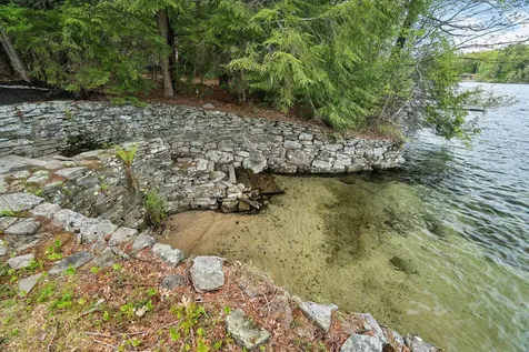 122 Pipers Point Alton NH 03809