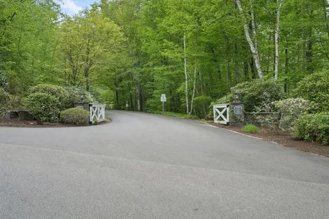 122 Pipers Point Alton NH 03809