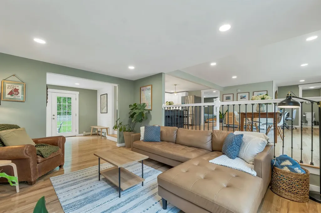 74 Alewive Road Kennebunk ME 04043