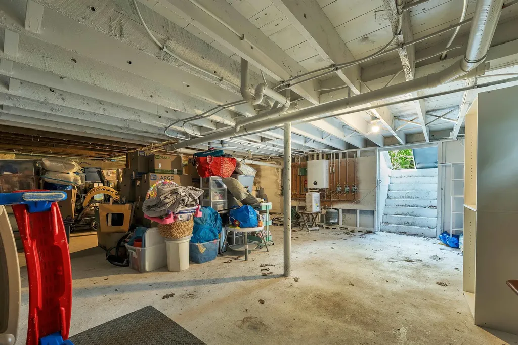 74 Alewive Road Kennebunk ME 04043