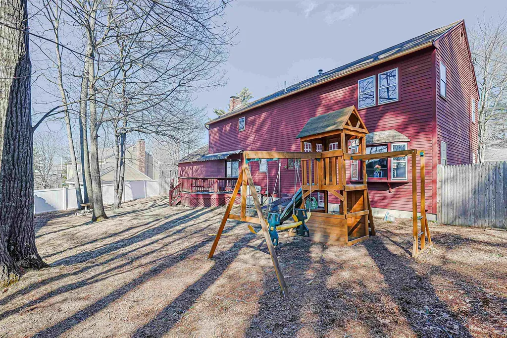 21 Clearview Drive Nashua NH 03062