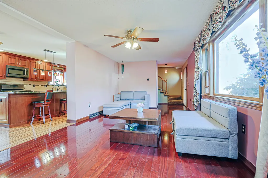 21 Clearview Drive Nashua NH 03062