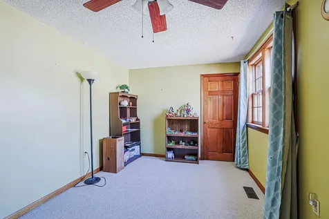 21 Clearview Drive Nashua NH 03062