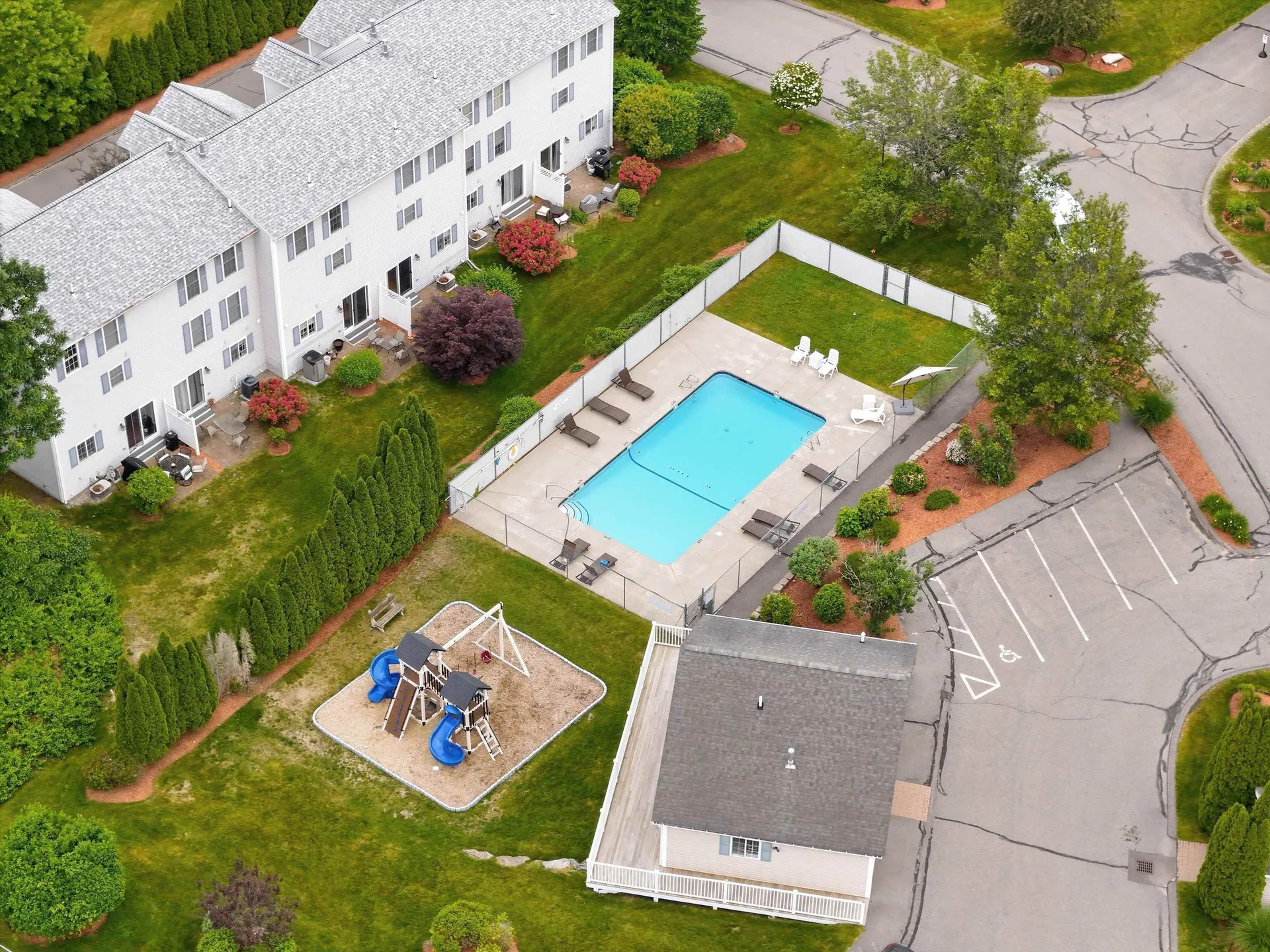 3 Georgetown Drive Nashua NH 03063