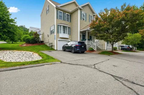 3 Georgetown Drive Nashua NH 03063