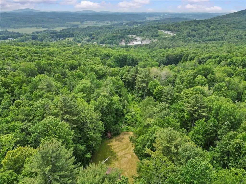 82 Cb Road Hinesburg VT 05461