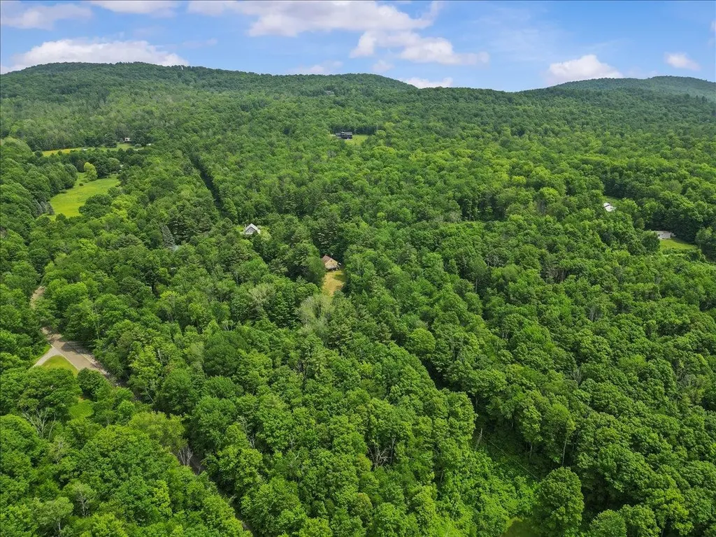 82 Cb Road Hinesburg VT 05461