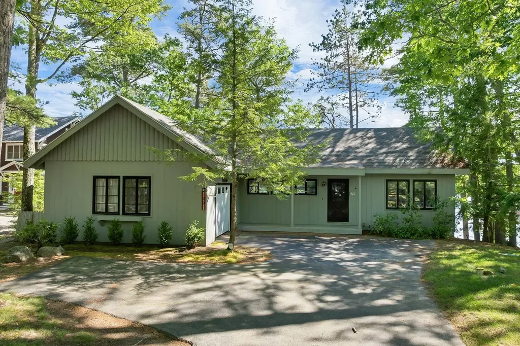 20 Governor Wentworth Highway Tuftonboro NH 03853