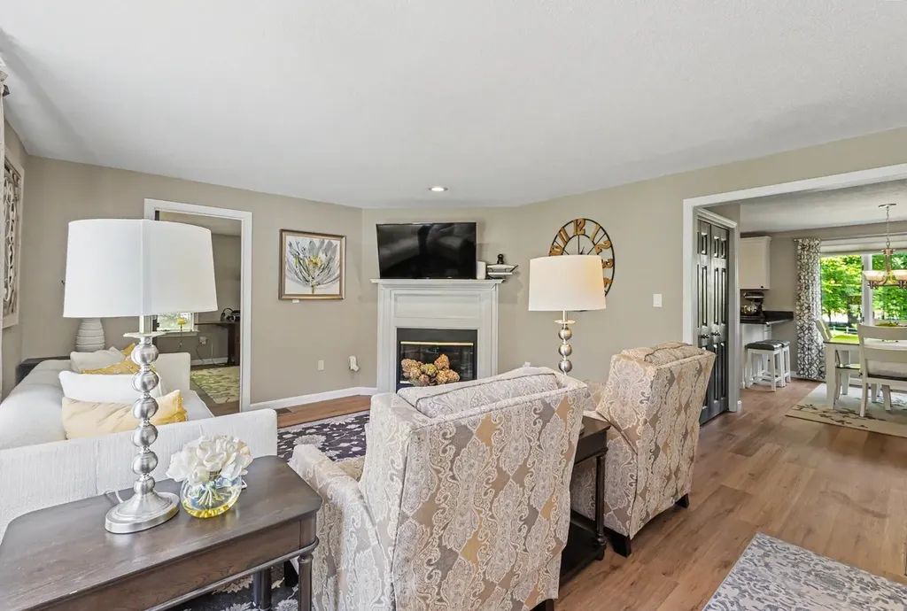 3 Salisbury Road Nashua NH 03064
