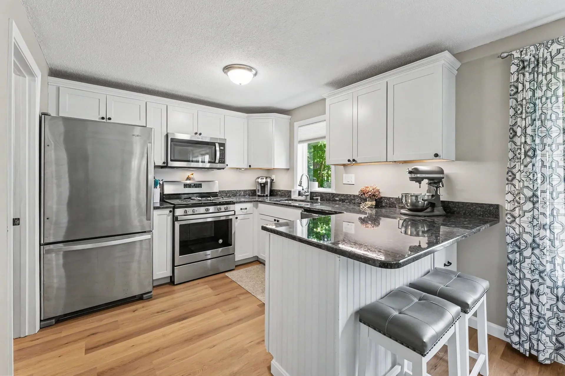 3 Salisbury Road Nashua NH 03064
